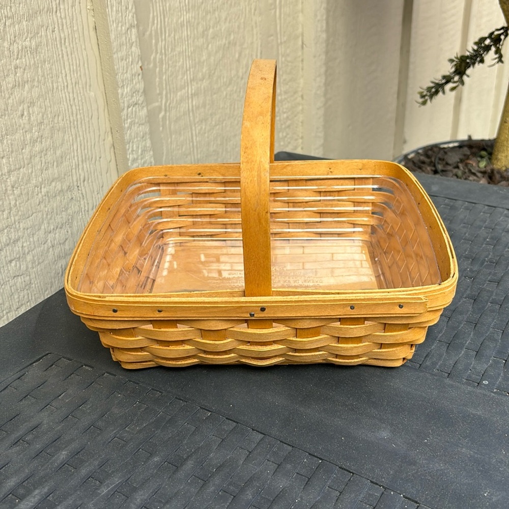 Longaberger Basket & liner. Signed 2005 10.5” x 9” fixed handle Napkin Basket
